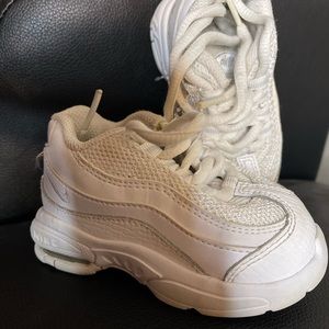 Size 4c infants Nike air max
